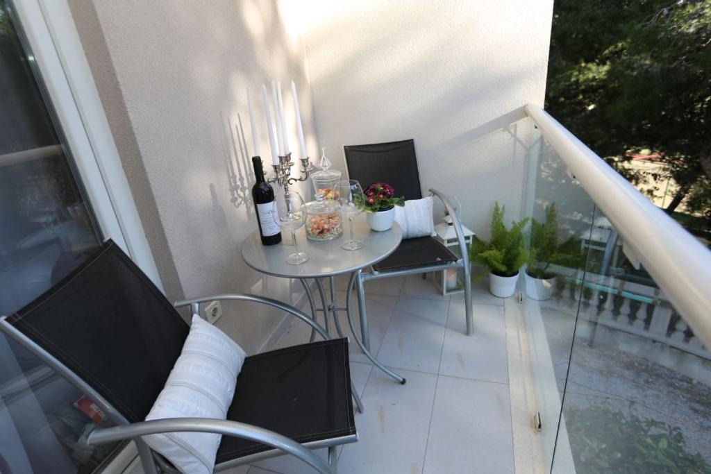 Apartments Lavica Beach Dumicic Podstrana Dış mekan fotoğraf